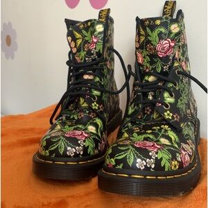 Floral Doc Martens 1460 women’s floral Bloom leather lace ups